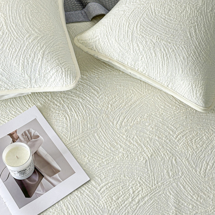 91家纺网 家纺一手货源 找家纺 鑫钰 2025新款A类进口PE高冷感凉席高端聚乙烯凉豆豆高克重480克冰丝凉席床席三件套 云锦-奶白