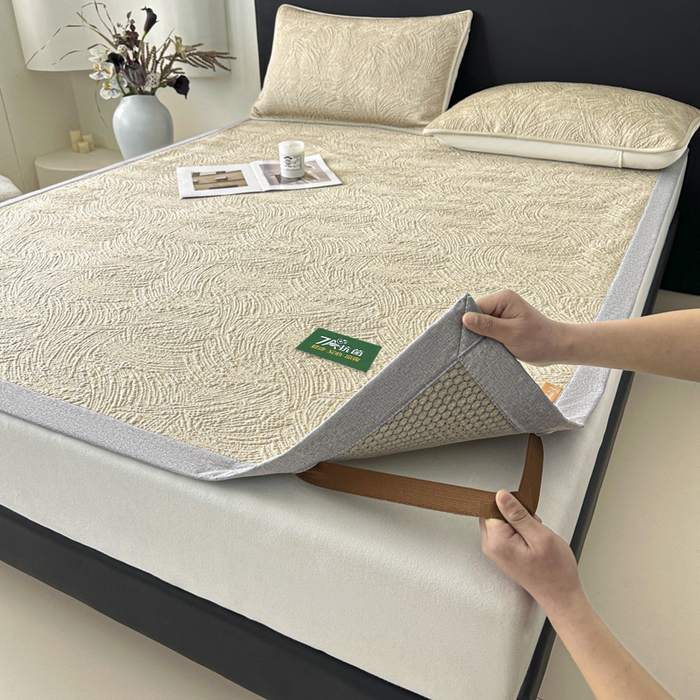 91家纺网 家纺一手货源 找家纺 鑫钰 2025新款A类进口PE高冷感凉席高端聚乙烯凉豆豆高克重480克冰丝凉席床席三件套 云锦-奶咖