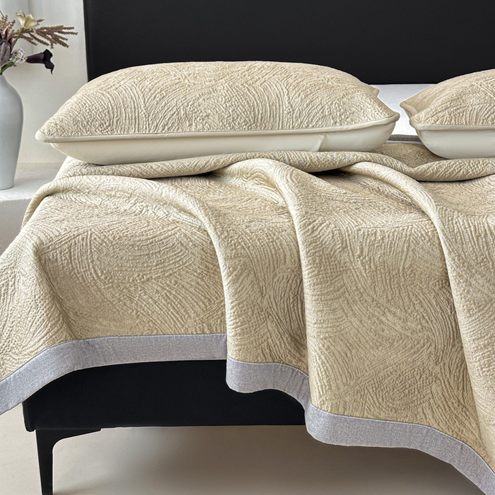 91家纺网 家纺一手货源 找家纺 鑫钰 2025新款A类进口PE高冷感凉席高端聚乙烯凉豆豆高克重480克冰丝凉席床席三件套 云锦-奶咖