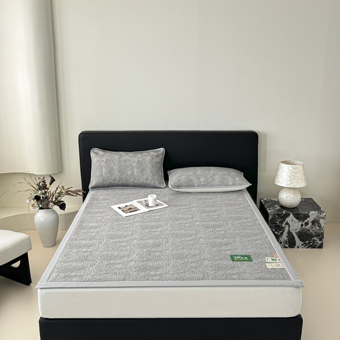 91家纺网 家纺一手货源 找家纺 鑫钰 2025新款A类进口PE高冷感凉席高端聚乙烯凉豆豆高克重480克冰丝凉席床席三件套 云锦-银灰