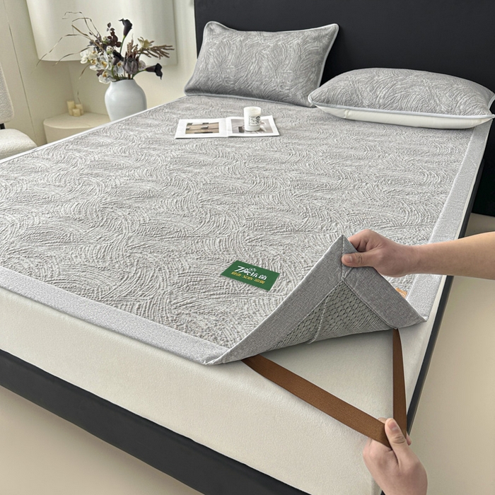 91家纺网 家纺一手货源 找家纺 鑫钰 2025新款A类进口PE高冷感凉席高端聚乙烯凉豆豆高克重480克冰丝凉席床席三件套 云锦-银灰