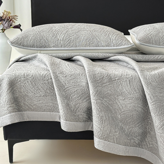 91家纺网 家纺一手货源 找家纺 鑫钰 2025新款A类进口PE高冷感凉席高端聚乙烯凉豆豆高克重480克冰丝凉席床席三件套 云锦-银灰