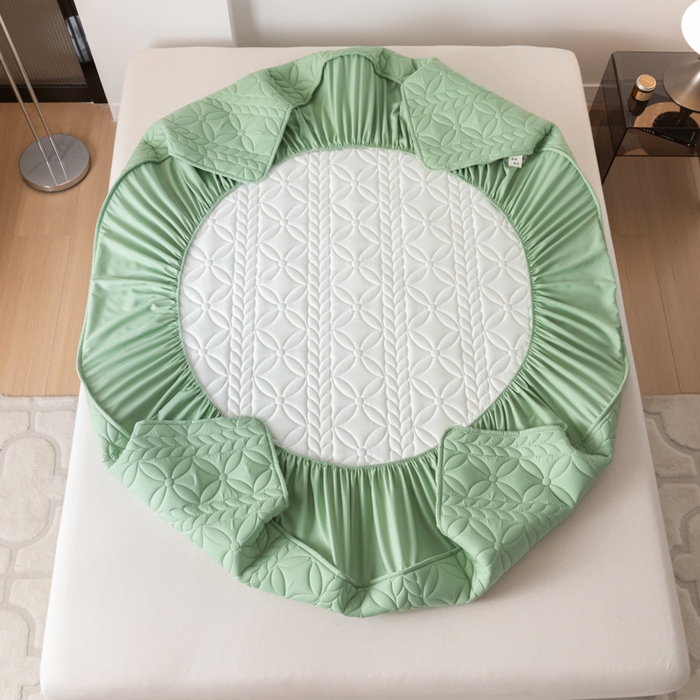 91家纺网 家纺一手货源 找家纺 鑫钰 2025新款防水夹棉防水床笠-花穗 花穗-时尚绿