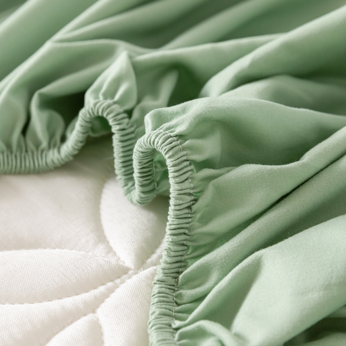 91家纺网 家纺一手货源 找家纺 鑫钰 2025新款防水夹棉防水床笠-花穗 花穗-时尚绿