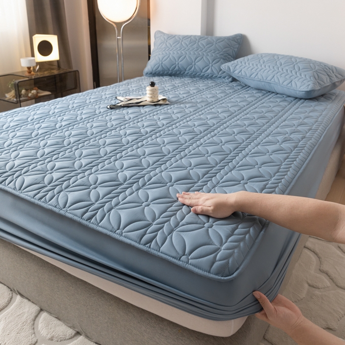 91家纺网 家纺一手货源 找家纺 鑫钰 2025新款防水夹棉防水床笠-花穗 花穗-优雅蓝