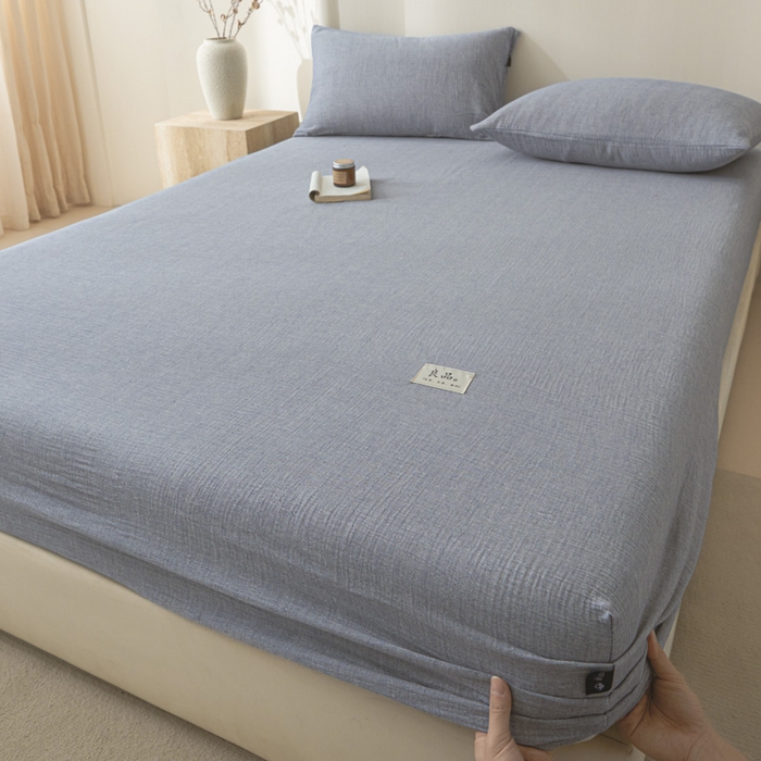 91家纺网 家纺一手货源 找家纺 鑫钰 2025新款纯色系列全棉双层皱皱纱床单-床笠 天空蓝-床笠