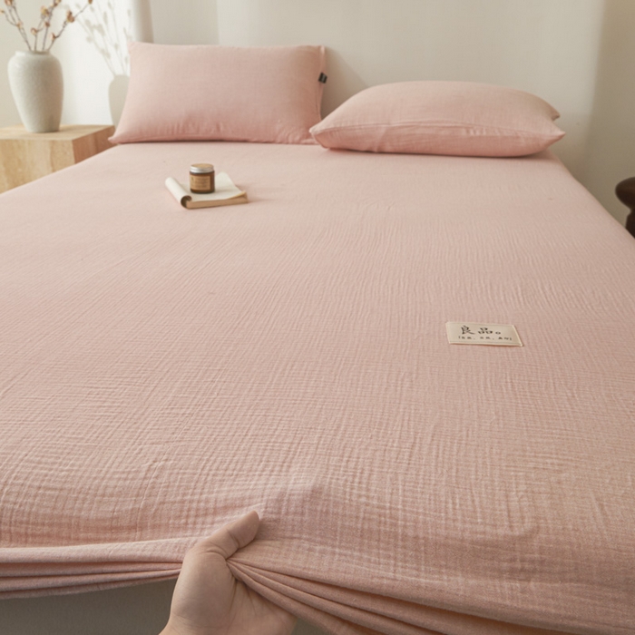 91家纺网 家纺一手货源 找家纺 鑫钰 2025新款纯色系列全棉双层皱皱纱床单-床笠 仙女粉-床笠