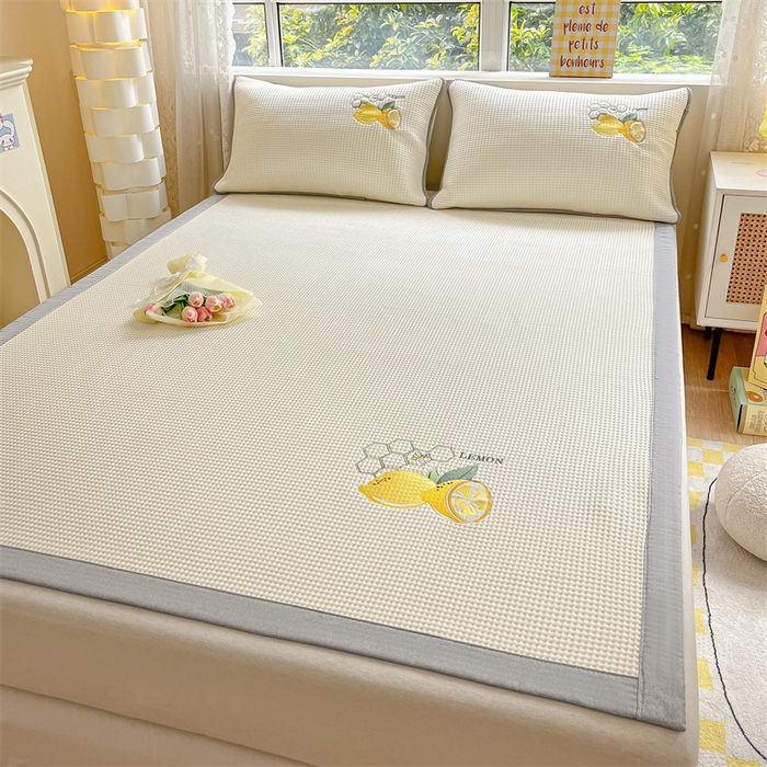 91家纺网 家纺一手货源 找家纺 鑫钰 2025新款超速凉感冰丝绣花凉席-床席款 冰柠檬-华夫格米（床席款）