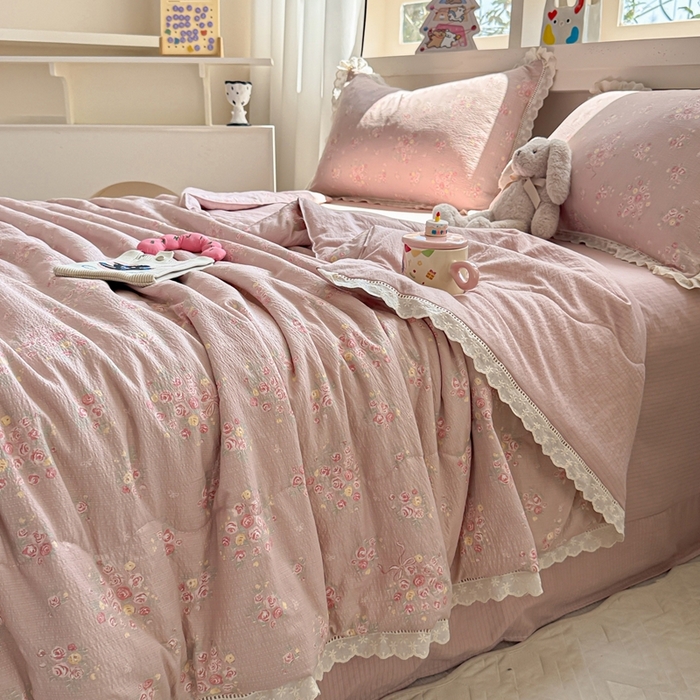 91家纺网 家纺一手货源 找家纺 芯贝儿 2025新款全m花边木m邹邹双层纱水洗m夏被四件套 素颜