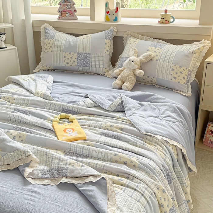 91家纺网 家纺一手货源 找家纺 芯贝儿 2025新款全m花边木m邹邹双层纱水洗m夏被四件套 百福蓝