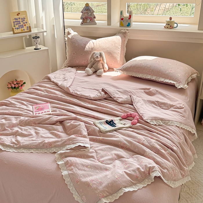 91家纺网 家纺一手货源 找家纺 芯贝儿 2025新款全m花边木m邹邹双层纱水洗m夏被四件套 素颜