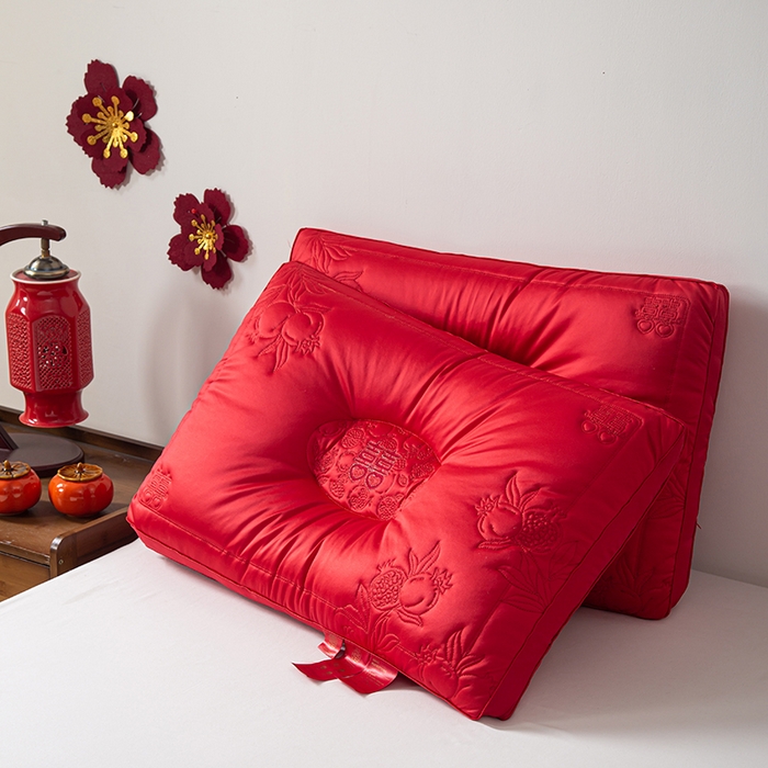 91家纺网 家纺一手货源 找家纺 （总）贤内助家纺 2025新款禧绣盈门婚庆枕保健颈椎枕头枕芯