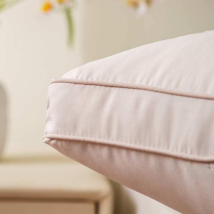 91家纺网 家纺一手货源 找家纺 贤内助家纺 2025新款山茶韵氧颜枕保健枕颈椎枕头枕芯 山茶韵白