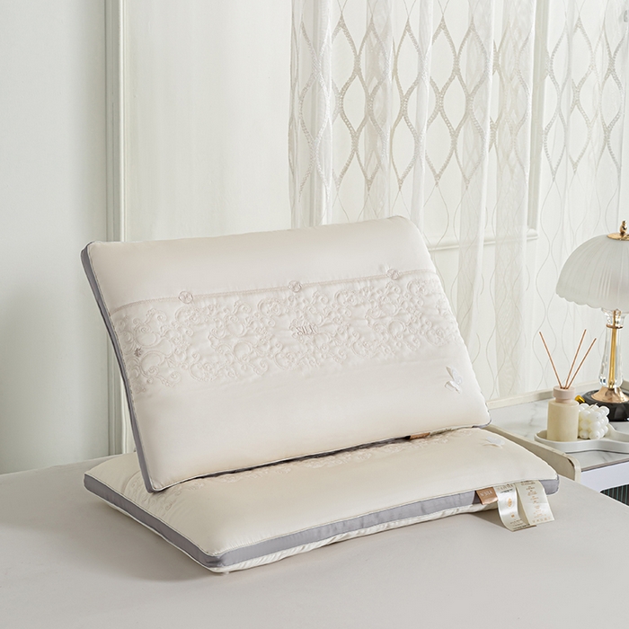 91家纺网 家纺一手货源 找家纺 （总）贤内助家纺 2025新款金钰鎏光枕偏低枕保健枕颈椎枕头枕芯