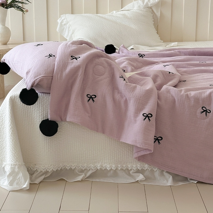 91家纺网 家纺一手货源 找家纺 圆岛家纺 2025新款全棉皱皱纱蝴蝶结刺绣夏被被子被芯 芋泥紫