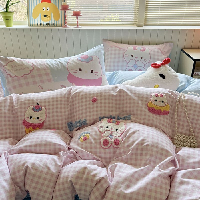 91家纺网 家纺一手货源 找家纺 美乐迪家纺 2025新款全棉毛巾绣四件套格子系列 甜筒喵星