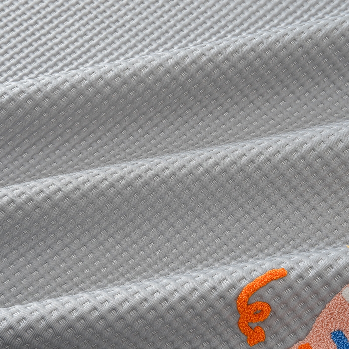 91家纺网 家纺一手货源 找家纺 （总）炫拼  2025新款A类凉豆豆华夫格卡通绣花床笠款三件套