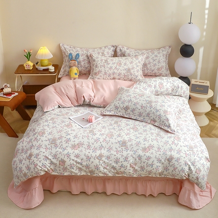 91家纺网 家纺一手货源 找家纺 一比一家纺 2025新款云感皱皱双层纱床盖四件套 花园里