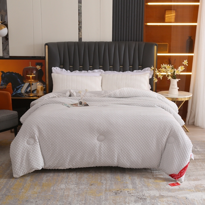 91家纺网 家纺一手货源 找家纺 妙赞2025新款5D双面绒豆豆被被子被芯 白色