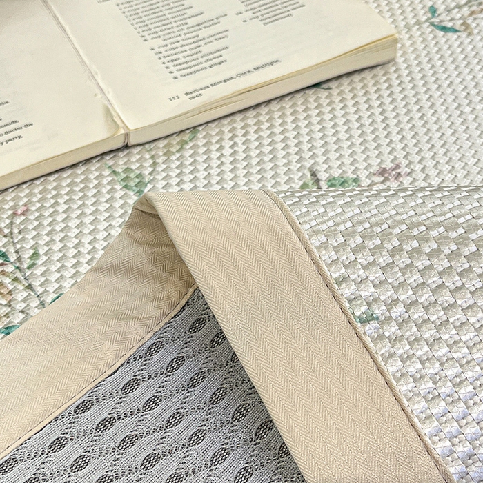 91家纺网 家纺一手货源 找家纺 布卢姆床垫2025新款A类数码印花冰藤席夏凉席--床席款 花园小兔