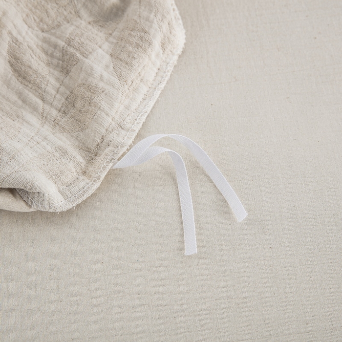 91家纺网 家纺一手货源 找家纺 鲁爱家纺供货 2025新款AB版棉麻纽扣款四件套  卷珠帘