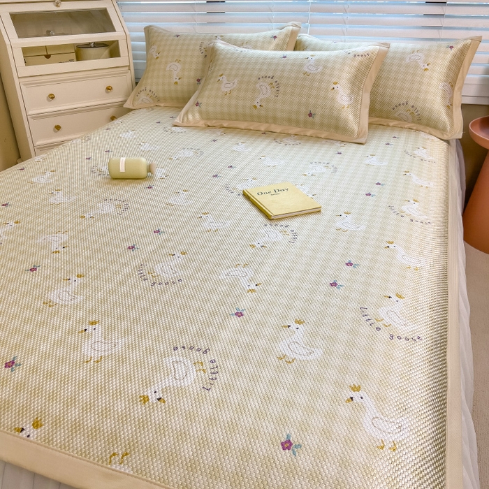 91家纺网 家纺一手货源 找家纺 布卢姆床垫2025新款A类数码印花冰藤席夏凉席--床席款 皇冠鸭