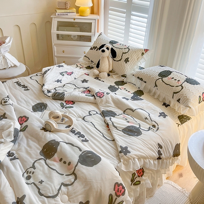 91家纺网 家纺一手货源 找家纺 慕澄2025新款小版印花床裙款乳胶凉席凉感丝夏被四件套 快乐小狗