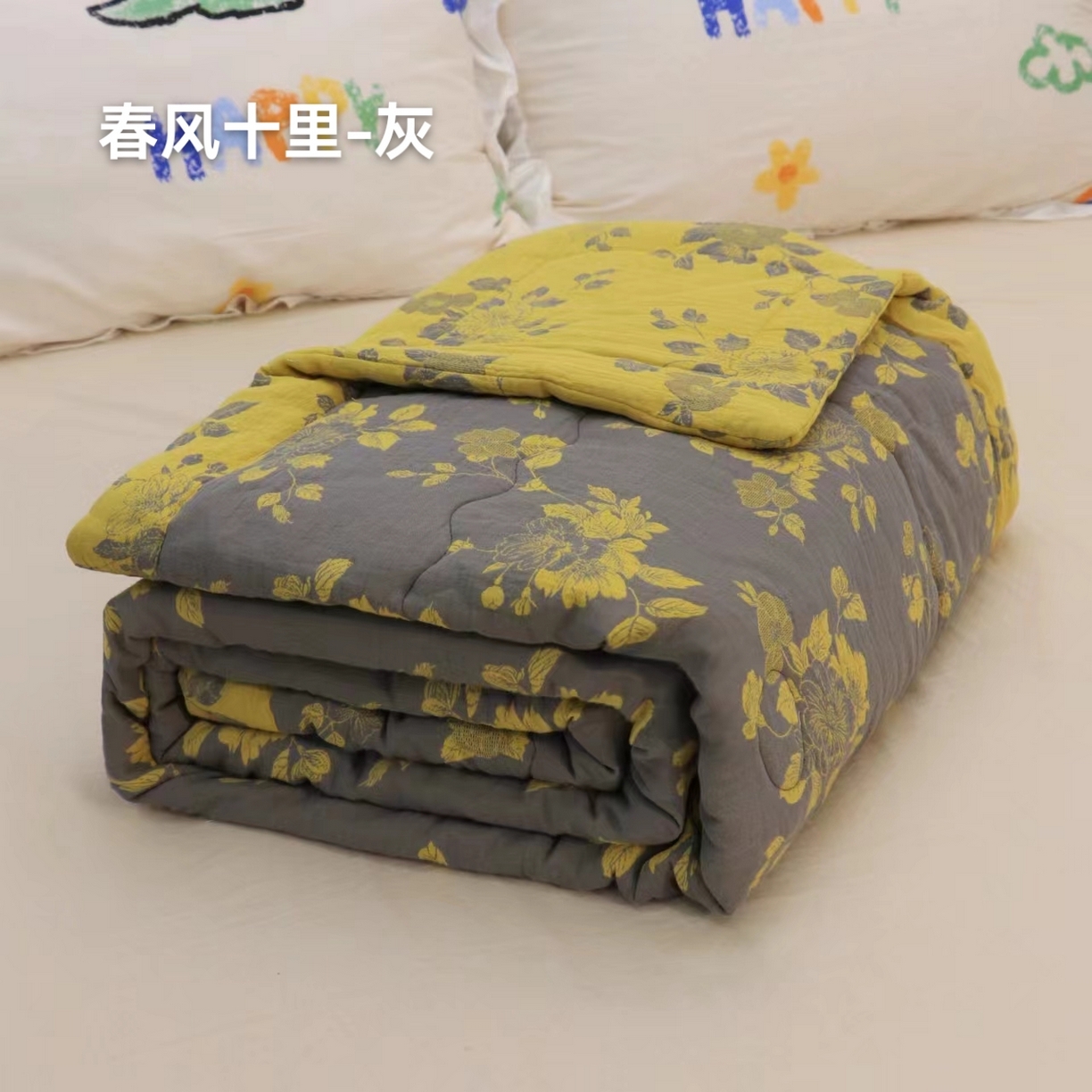 91家纺网 家纺一手货源 找家纺 鲁爱家纺供货 2025新款全棉双层纱提花夏被 春风十里-灰
