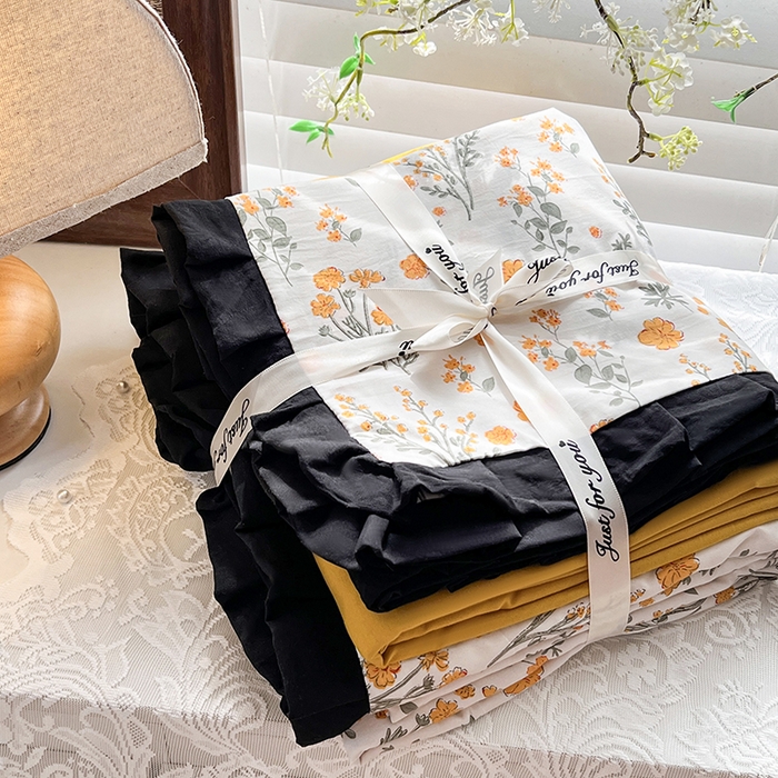 91家纺网 家纺一手货源 找家纺 曼璐家纺 2025新款有氧水洗棉赫本风法式黑色花边四件套 假日-橘