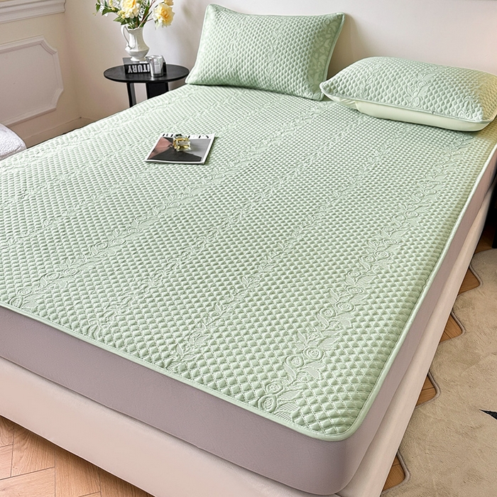 91家纺网 家纺一手货源 找家纺 布卢姆床垫2025新款A类PE乙纶冰豆豆床笠款凉席 夏日藤萝 绿