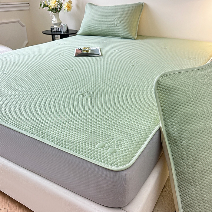 91家纺网 家纺一手货源 找家纺 布卢姆床垫2025新款A类PE乙纶冰豆豆床笠款凉席 樱桃绿