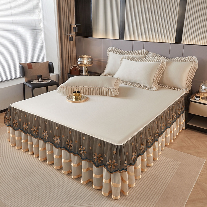 91家纺网 家纺一手货源 找家纺 情恒家纺 2025新款纯色可拆卸PE海洋丝床裙席三件套 奶咖