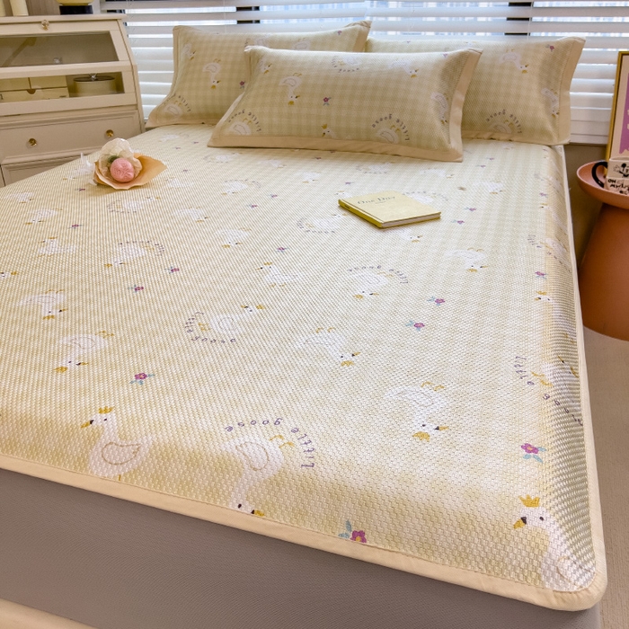 91家纺网 家纺一手货源 找家纺 布卢姆床垫2025新款A类数码印花冰藤席夏凉席--床笠款 皇冠鸭