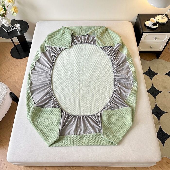 91家纺网 家纺一手货源 找家纺 布卢姆床垫2025新款A类PE乙纶冰豆豆床笠款凉席 夏日藤萝 绿