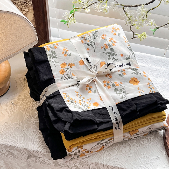 91家纺网 家纺一手货源 找家纺 曼璐家纺 2025新款有氧水洗棉赫本风法式黑色花边四件套 假日-橘