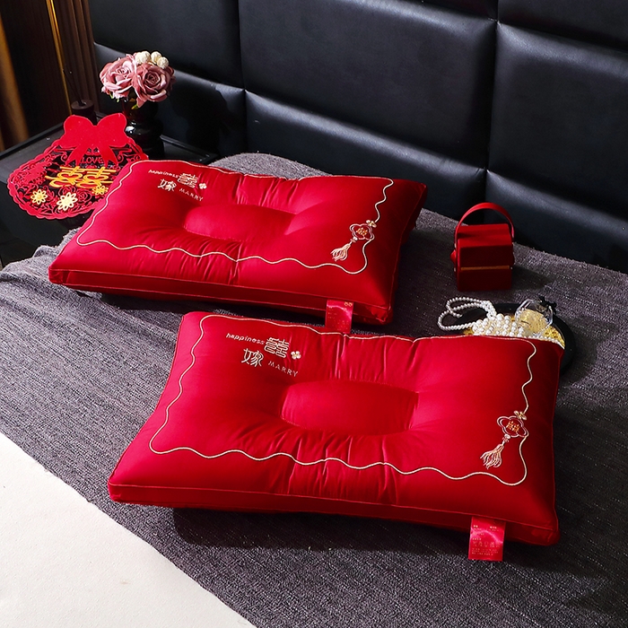 91家纺网 家纺一手货源 找家纺 （总）糖果枕芯 2025新款婚庆护颈大红结婚喜庆枕头喜嫁护颈枕枕头枕芯