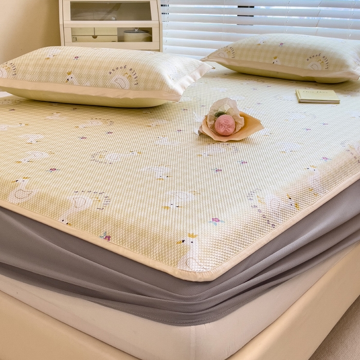 91家纺网 家纺一手货源 找家纺 布卢姆床垫2025新款A类数码印花冰藤席夏凉席--床笠款 皇冠鸭