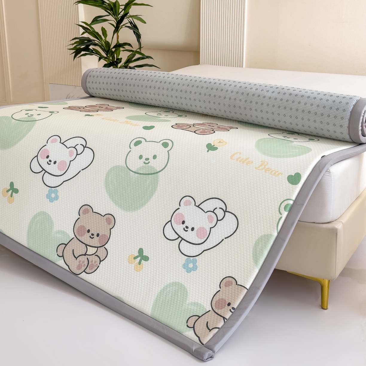 91家纺网 家纺一手货源 找家纺 席世家 2025新款印花豆豆多功能垫 小熊兔子