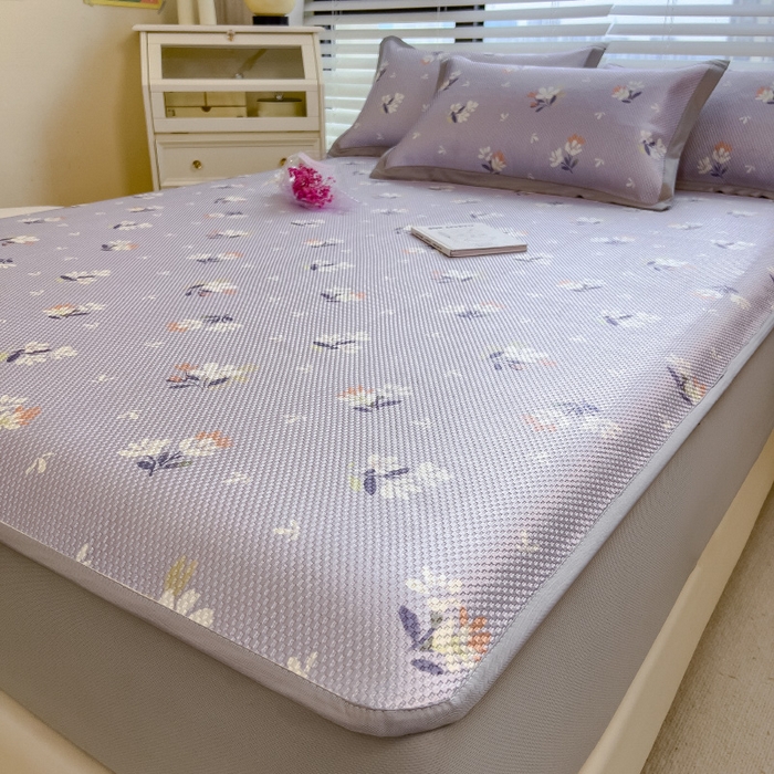 91家纺网 家纺一手货源 找家纺 布卢姆床垫2025新款A类数码印花冰藤席夏凉席--床笠款 紫蔷薇