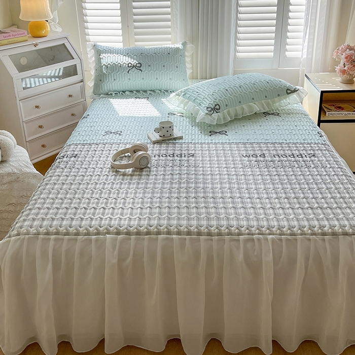 91家纺网 家纺一手货源 找家纺 慕澄2025新款小清新印花凉感丝花床裙款乳胶凉席 蓝色浪漫