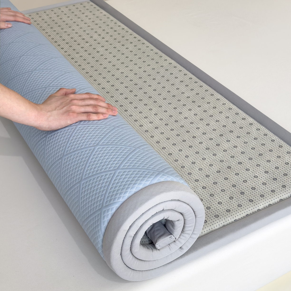 91家纺网 家纺一手货源 找家纺 席世家 2025新款凉感豆豆多功能垫 波洛格-蓝