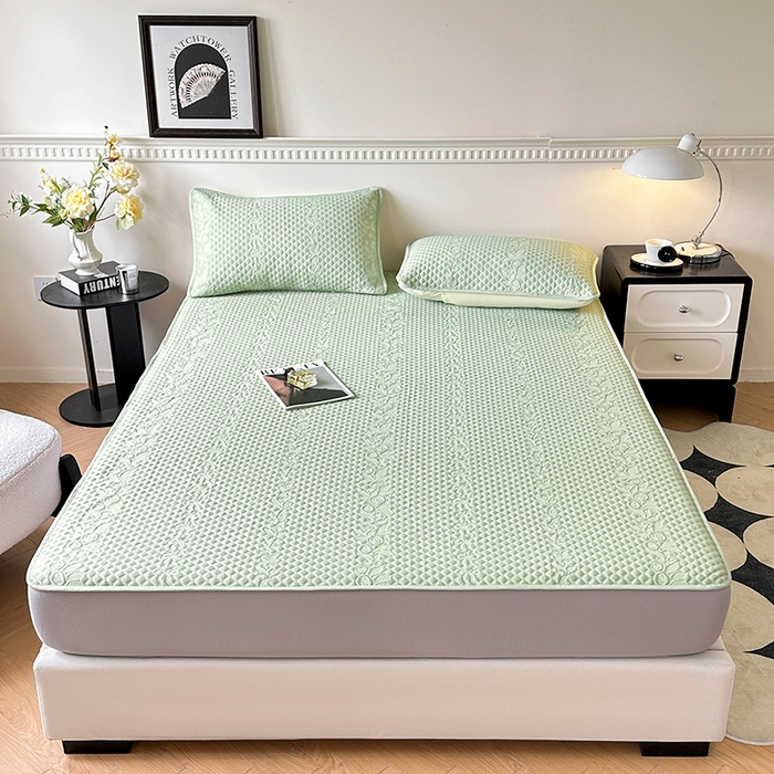 91家纺网 家纺一手货源 找家纺 布卢姆床垫2025新款A类PE乙纶冰豆豆床笠款凉席 夏日藤萝 绿