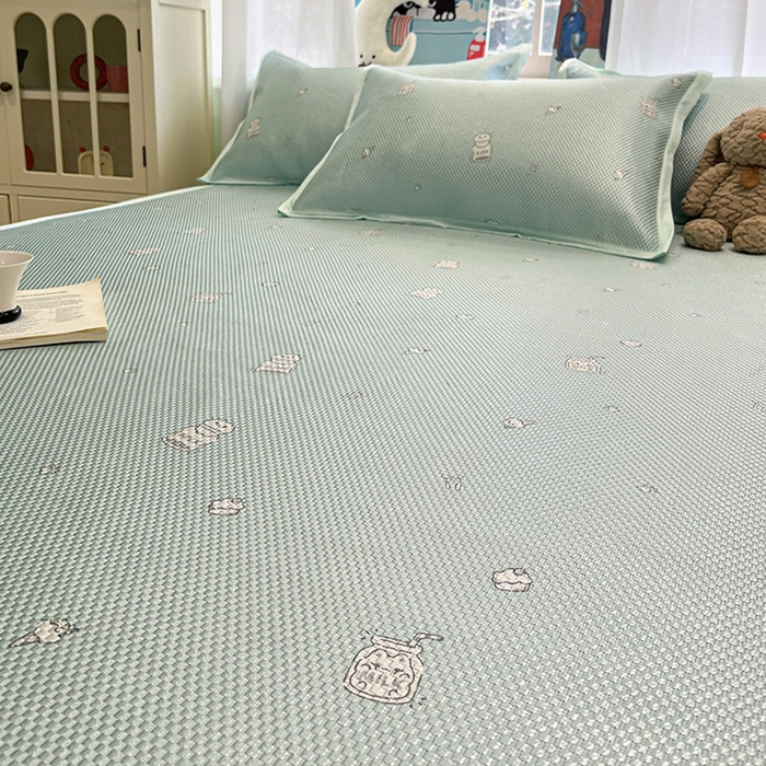 91家纺网 家纺一手货源 找家纺 布卢姆床垫2025新款A类数码印花冰藤席夏凉席--床席款 牛奶猫咪