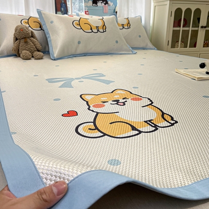 91家纺网 家纺一手货源 找家纺 布卢姆床垫2025新款A类数码印花冰藤席夏凉席--床席款 爱心柴犬