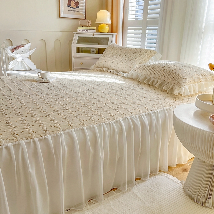 91家纺网 家纺一手货源 找家纺 慕澄2025新款小清新印花凉感丝花床裙款乳胶凉席 叶子青青