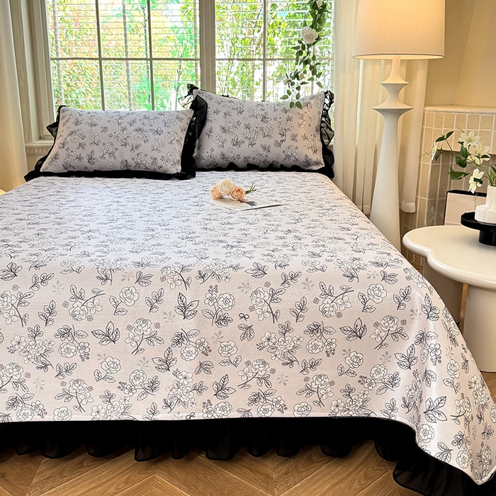 91家纺网 家纺一手货源 找家纺 大麦家纺 2025新款碳光冰丝软凉席夏被四件套-床盖款