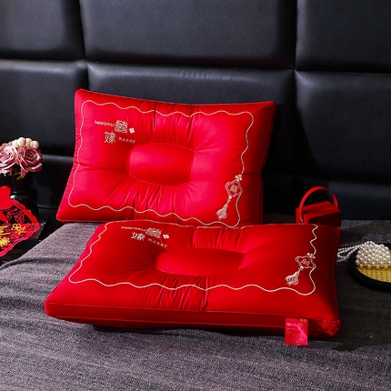 91家纺网 家纺一手货源 找家纺 （总）糖果枕芯 2025新款婚庆护颈大红结婚喜庆枕头喜嫁护颈枕枕头枕芯