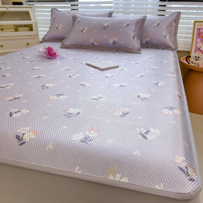 91家纺网 家纺一手货源 找家纺 布卢姆床垫2025新款A类数码印花冰藤席夏凉席--床笠款 紫蔷薇