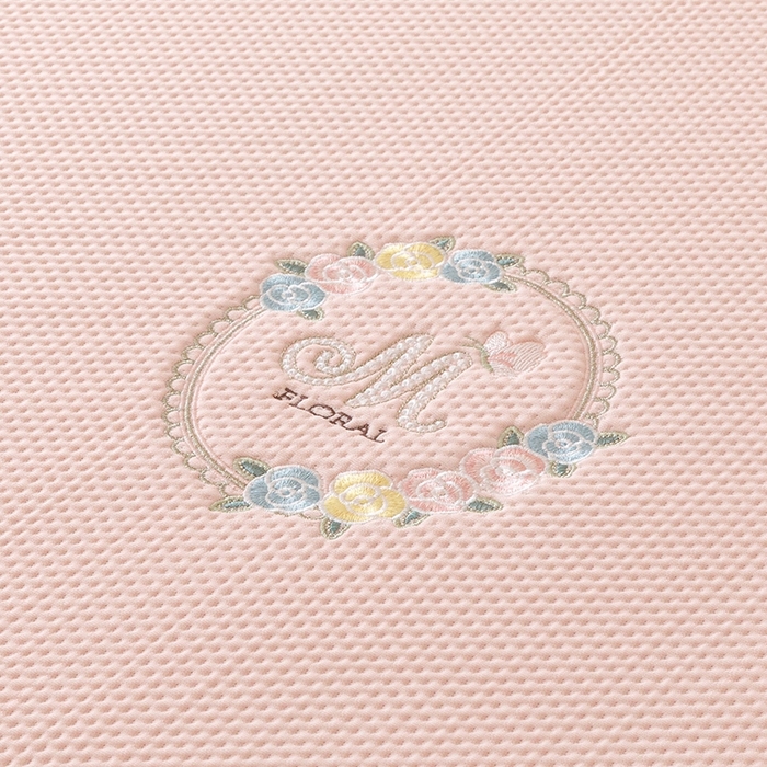 91家纺网 家纺一手货源 找家纺 好儿喜家纺2025新款海洋丝凉感豆豆床裙凉席-花蜜 浅粉 