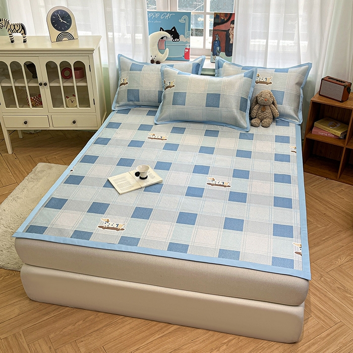 91家纺网 家纺一手货源 找家纺 布卢姆床垫2025新款A类数码印花冰藤席夏凉席--床席款 滑板腊肠狗